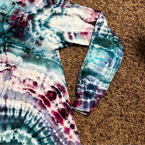Handmade Tie Dyed Long Sleeve Shirt - Picture 7 of 10